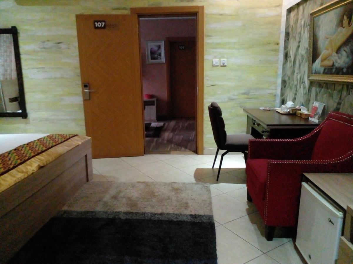 Bays Lodge, אקרה מראה חיצוני תמונה